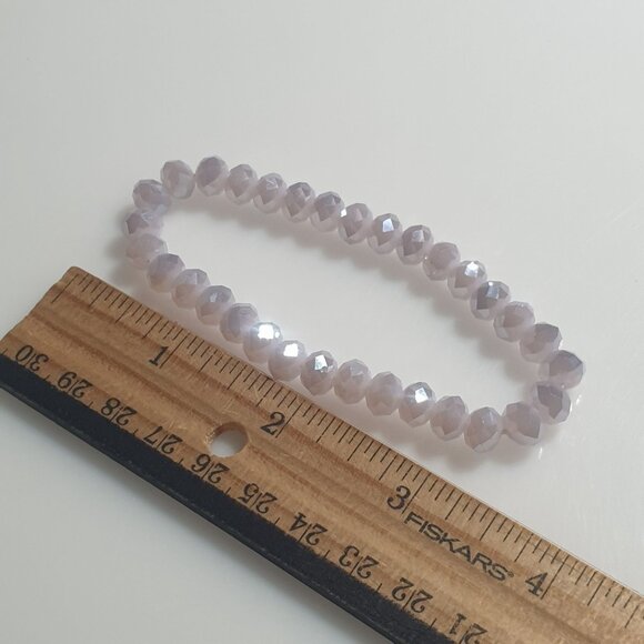Glass Faceted Bead Stretch Bracelet Lavender Iridescent Elastic Jewelry Handmade - Picture 3 of 3